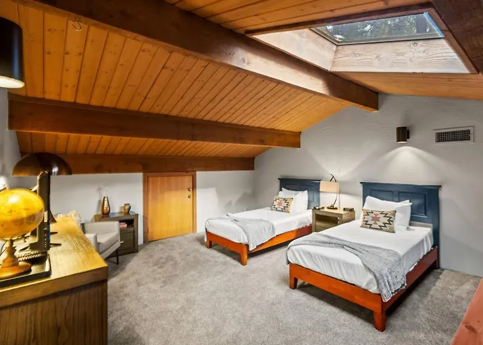 Private Creekside Waterfront Retreat Casa vacanze
